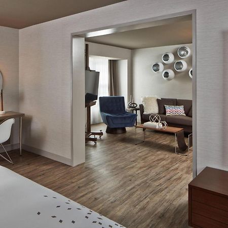 The Del Monte Lodge Renaissance Rochester Hotel & Spa Exterior photo