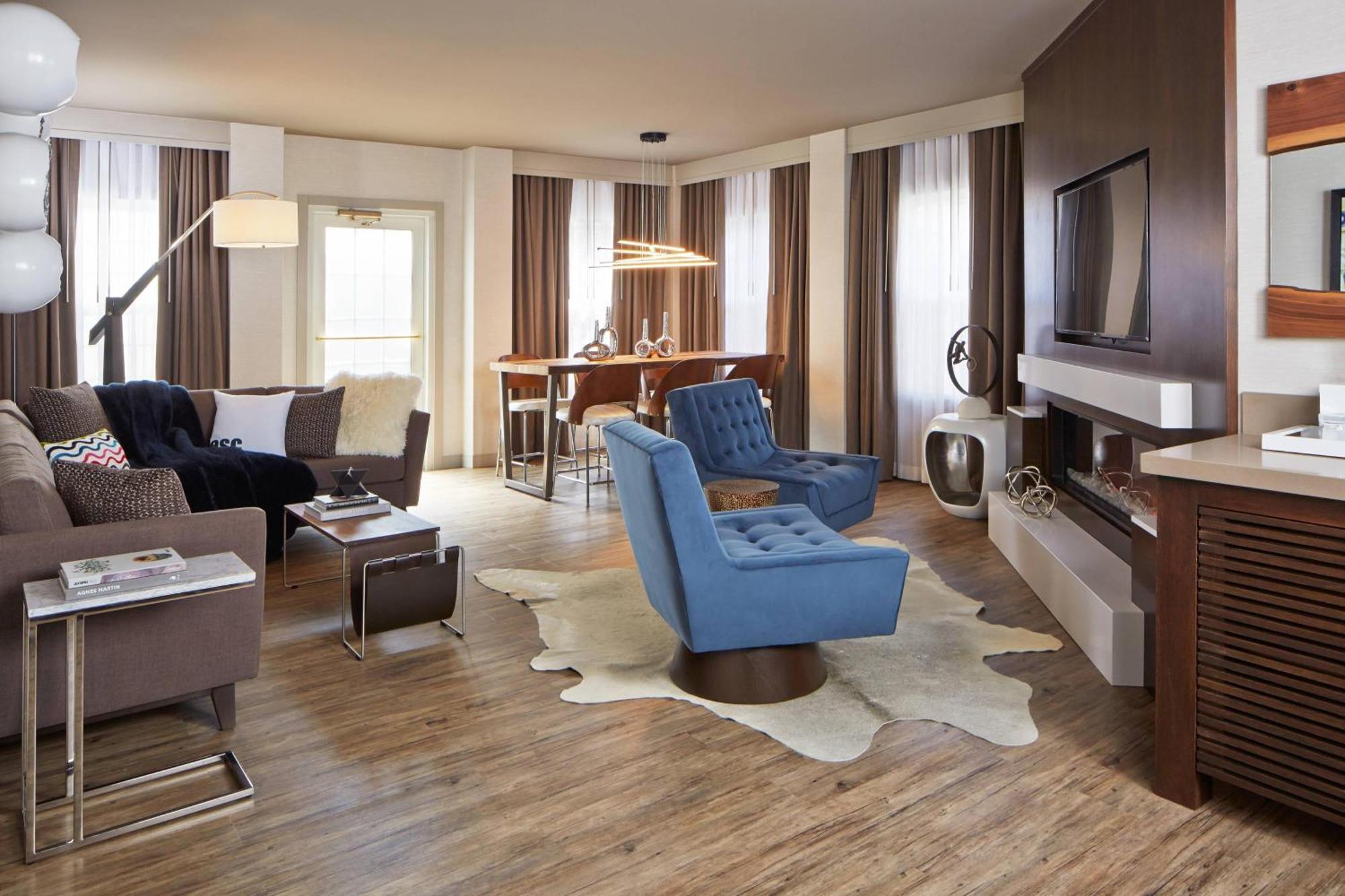 The Del Monte Lodge Renaissance Rochester Hotel & Spa Exterior photo