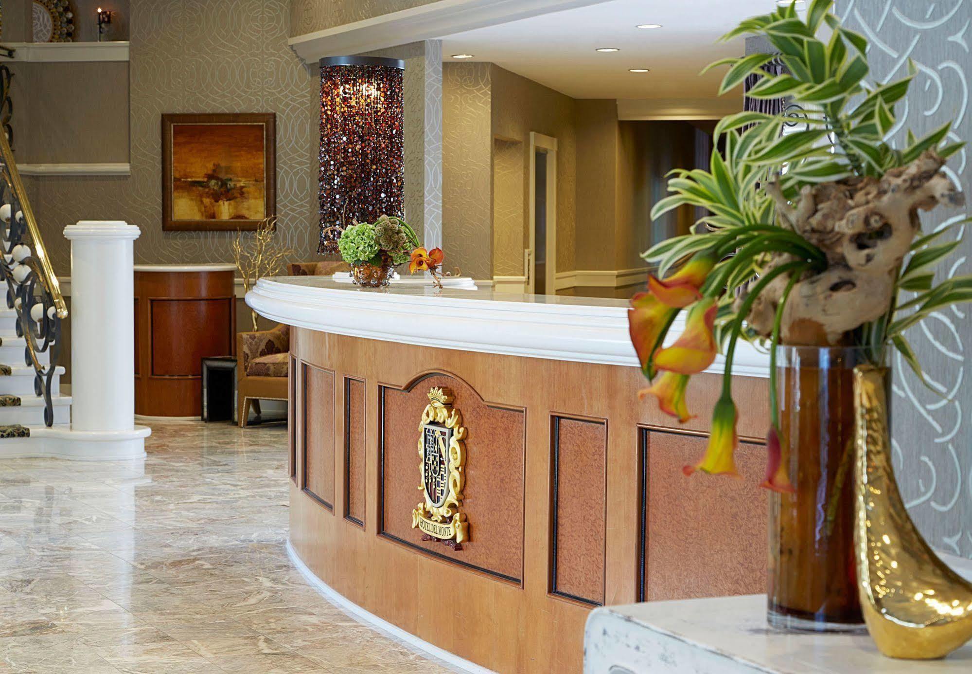 The Del Monte Lodge Renaissance Rochester Hotel & Spa Exterior photo